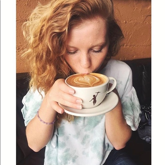 Ruffled sleeve tie dye top - Picture 3 of 4